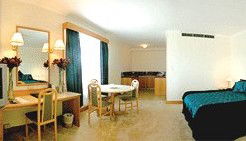 Comfort Inn Airport - Accommodation BNB 3