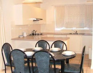 Manly Seaside Holiday Apartments - Accommodation BNB 2