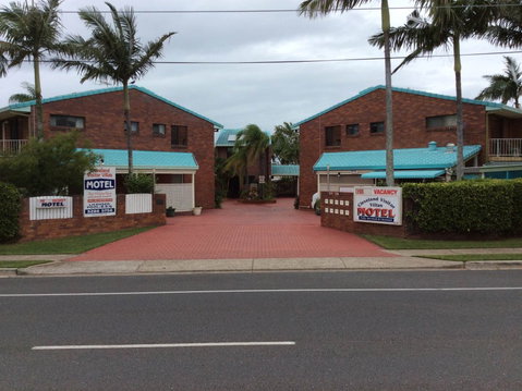 Cleveland Visitor Villas Motel & Shailer Park Garden Villas - Accommodation BNB 2