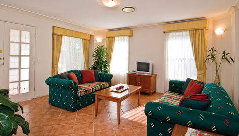 Royal Woods Resort - Accommodation BNB 3