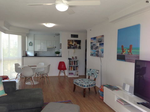 Crest Apartments - Accommodation BNB 3