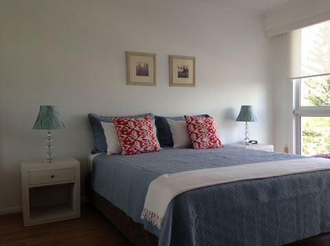 Crest Apartments - Accommodation BNB 4