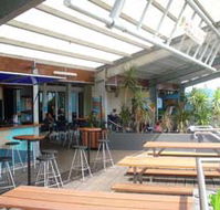 Beachfront Hotel - Accommodation BNB