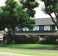 A Tudor Lodge Motel - Accommodation BNB