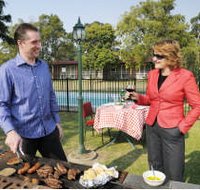Captains Lodge International - Vip Restaurant - Accommodation BNB