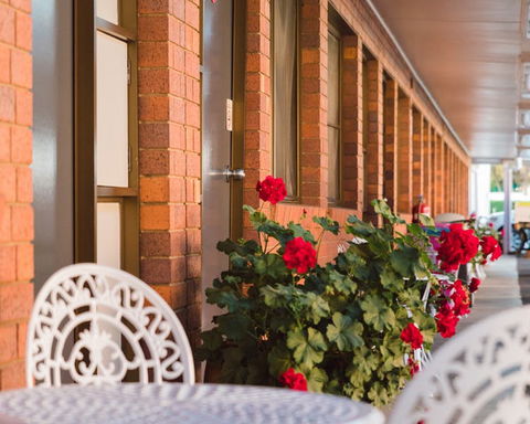 Country Pathfinder Motor Inn - Accommodation BNB 3