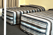 Olde Tudor Motor Inn - Accommodation BNB