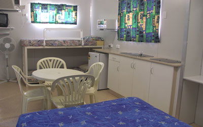 Blue Dolphin Caravan Park And Holiday Village - Accommodation BNB 1