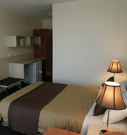 Shoreline Hotel - Accommodation BNB 1