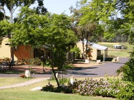 Helidon Natural Springs Spa Resort Motel - Accommodation BNB