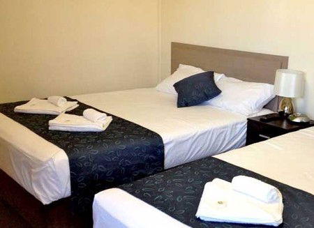 Lees Hotel Motel - Accommodation BNB 1