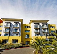 Quality Hotel Woden - Accommodation BNB