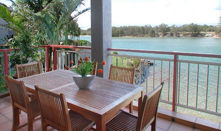 Sunrise Cove Holiday Apartments - Accommodation BNB 1