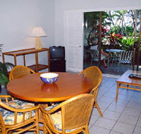 Latitude 16 Holiday Apartments - Accommodation BNB