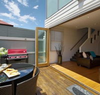 City Breeze - Stay Innercity - Accommodation BNB