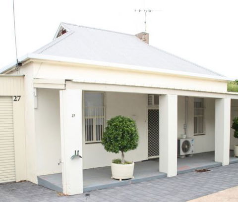 Executive Holiday Rental - Accommodation BNB 3