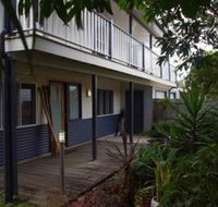 Moffat Beach Pet Friendly Holiday House - Accommodation BNB