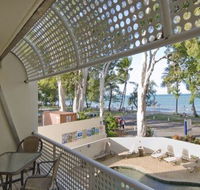 On Palm Cove Beachfront Apartments - Accommodation BNB