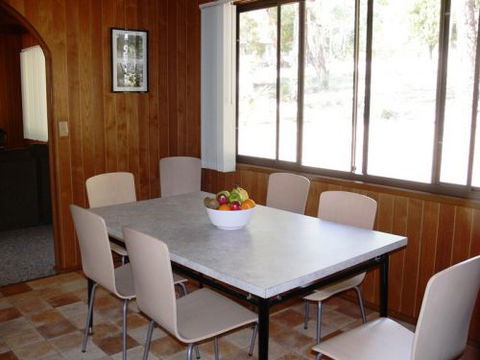 The Ripley Family Holiday Retreat - Accommodation BNB 4