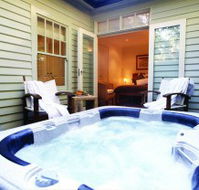 Treetops at Lochiel - Accommodation BNB