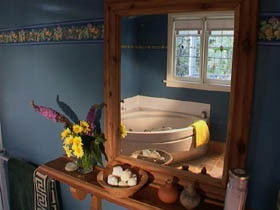 Currawong Cottage - Accommodation BNB 0