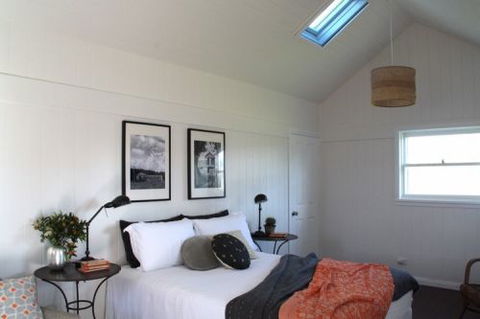 Old Schoolhouse Milton - Accommodation BNB 2