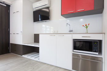 Abode By Easystay - Accommodation BNB 5