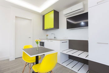 Abode By Easystay - Accommodation BNB 18