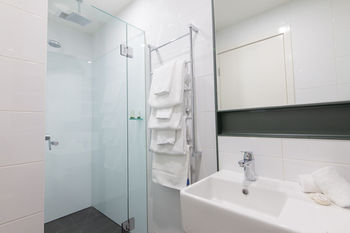 Abode By Easystay - Accommodation BNB 19