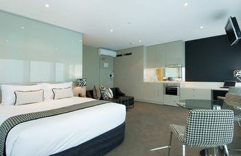 Mantra Bell City - Accommodation BNB 10