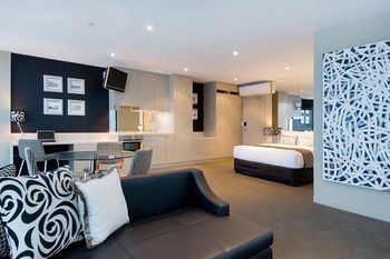 Mantra Bell City - Accommodation BNB 15