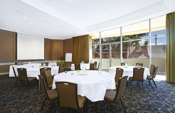 Holiday Inn Potts Point Sydney - Accommodation BNB 22