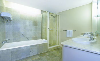 Holiday Inn Potts Point Sydney - Accommodation BNB 46