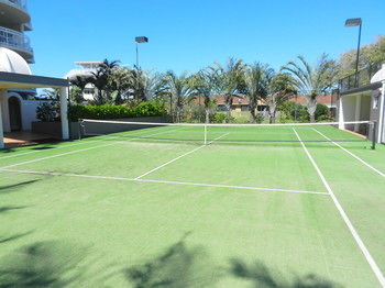 Beachside Resort - Kawana Waters - Accommodation BNB 22