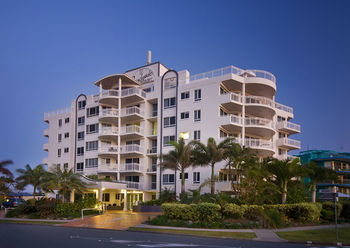 Beachside Resort - Kawana Waters - Accommodation BNB 25