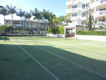 Beachside Resort - Kawana Waters - Accommodation BNB 54