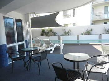 Beachside Resort - Kawana Waters - Accommodation BNB 55