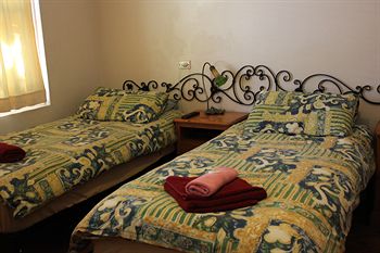 Burwood Bed And Breakfast - Accommodation BNB 9