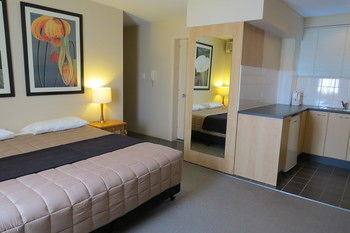 Waldorf Drummoyne Serviced Apartments - Accommodation BNB 8