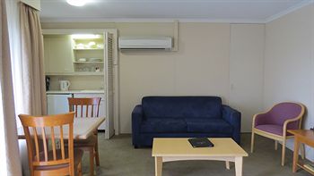 Waldorf Wahroonga Residential - Accommodation BNB 11