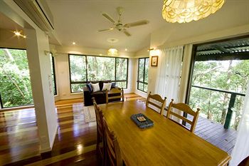 Montville Attic - Accommodation BNB 9