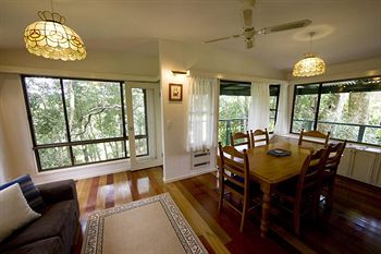 Montville Attic - Accommodation BNB 15