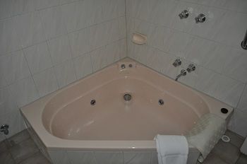 Nunawading Motor Inn - Accommodation BNB 36