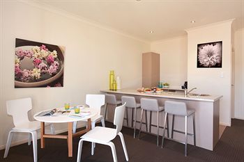 H Boutique Hotel - Accommodation BNB 8