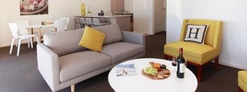 H Boutique Hotel - Accommodation BNB 18