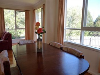 Australian Home Away @ Doncaster Grange Park - Accommodation BNB 10