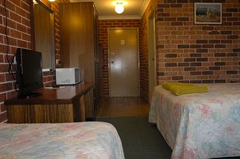 Colonial Motor Inn Lithgow - Accommodation BNB 9
