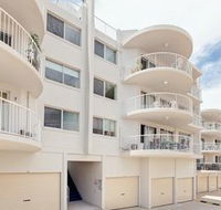 Bayviews amp Harbourview Holiday Apartments - Accommodation BNB