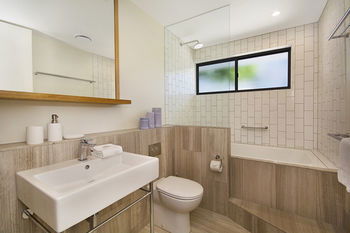 Jacaranda Noosa - Accommodation BNB 4