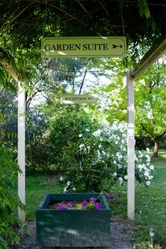 Holly Lane Mews - Accommodation BNB 48